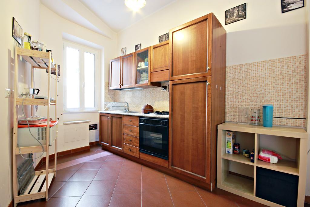 Scalini Di Trastevere Рим Номер фото