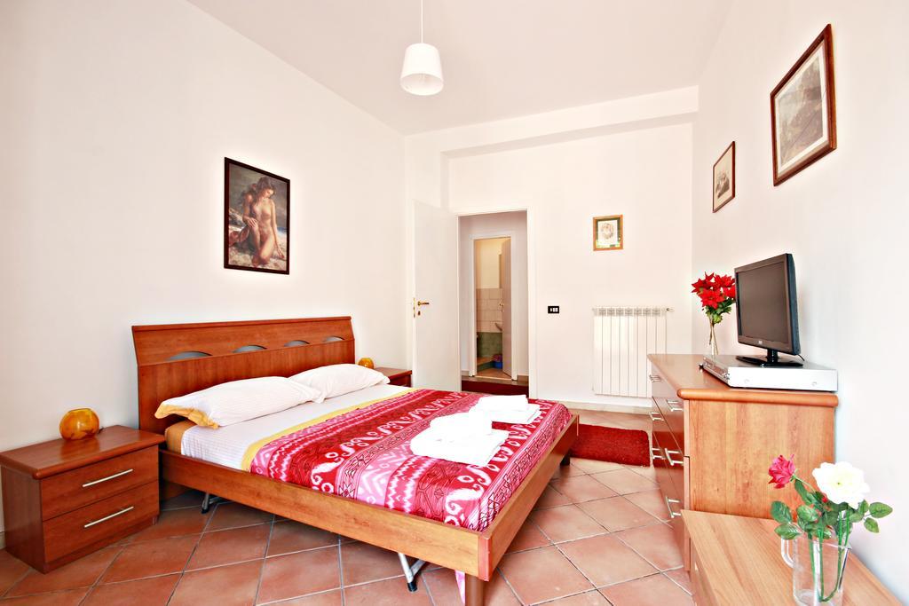 Scalini Di Trastevere Рим Номер фото